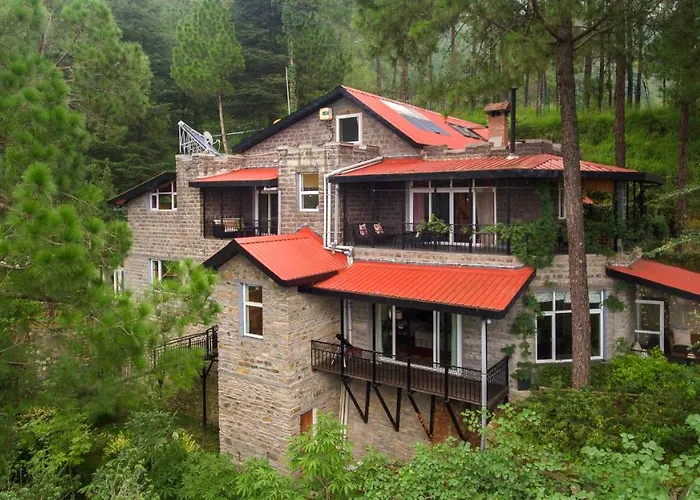 Saffronstays Ekam, Chail - Forest Near Chail Cricket GroundVilla